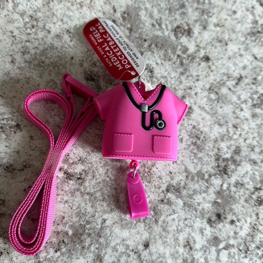 COPY - 💗 BRAND NEW Bath and body works medical field pocketbac pal 💗